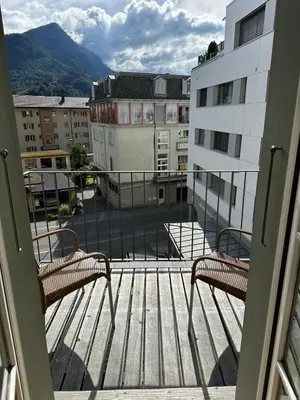 Ein allgemeiner Bergblick oder ein Berglick von der Ferienwohnung aus