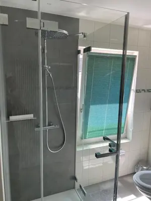 Ein Badezimmer in der Unterkunft Interlaken Best View Deluxe Apartment