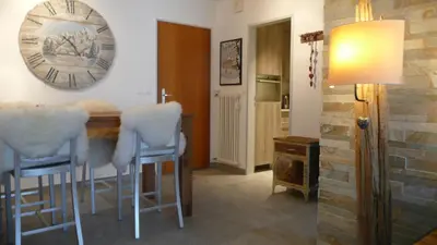 Ein Sitzbereich in der Unterkunft Hausroc-Zermatt