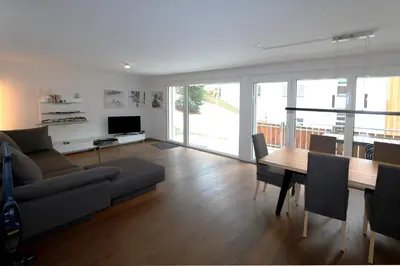Ein Sitzbereich in der Unterkunft Perrine 1: Modern 3-room apartment