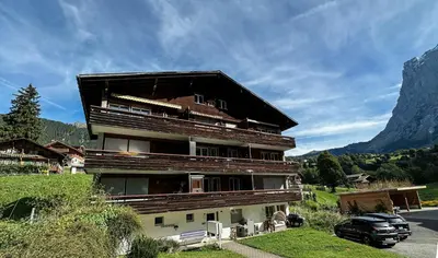 Ein allgemeiner Bergblick oder ein Berglick von der Ferienwohnung aus