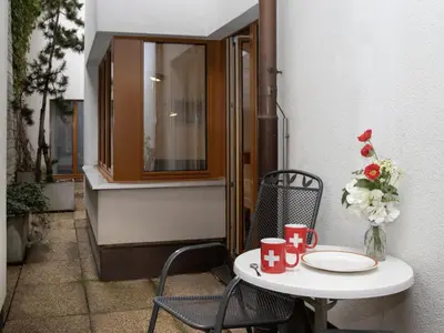 Ein Balkon oder eine Terrasse in der Unterkunft Apartment Chalet Abendrot apARTments-2 by Interhome