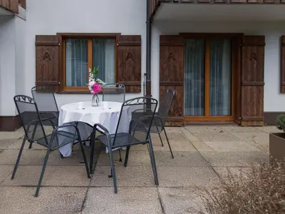 Ein Patio oder anderer Außenbereich in der Unterkunft Apartment Chalet Abendrot apARTments-27 by Interhome