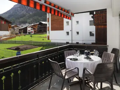 Ein allgemeiner Bergblick oder ein Berglick von der Ferienwohnung aus