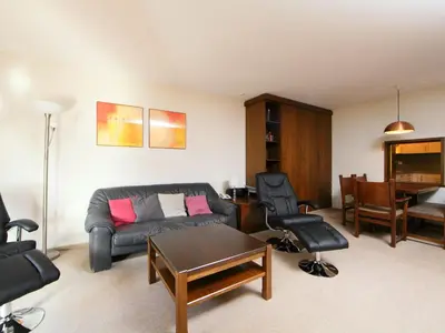 Ein Sitzbereich in der Unterkunft Apartment Ringstrasse Apt 314 by Interhome
