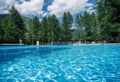Der Swimmingpool an oder in der Nähe von Haus Rovina