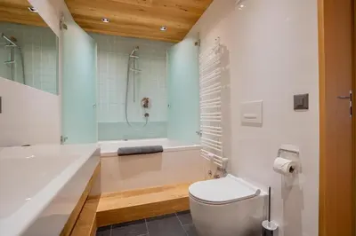 Ein Badezimmer in der Unterkunft Beaulieu Apartment by HomeFlow