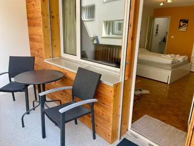 Ein Bett oder Betten in einem Zimmer der Unterkunft Holiday Escape Studio - Stylish & Central - steps to Matterhorn gondola