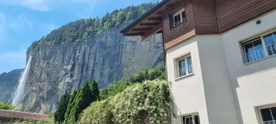 Ein allgemeiner Bergblick oder ein Berglick von der Ferienwohnung aus