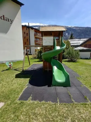 Ein Kinderspielbereich in der Unterkunft Château 12