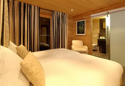 Ein Bett oder Betten in einem Zimmer der Unterkunft Ferienapartement Hinterdorf