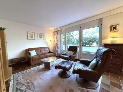 Ein Sitzbereich in der Unterkunft Lärchenwald 401