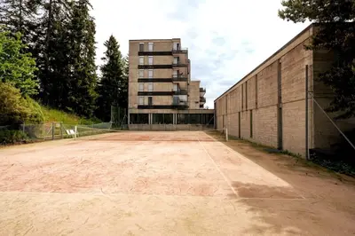 Das Gebäude in dem sich die Ferienwohnung befindet