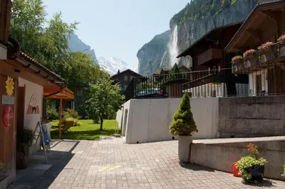 Ein allgemeiner Bergblick oder ein Berglick von des Hostels aus