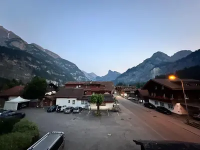 Ein allgemeiner Bergblick oder ein Berglick von der Ferienwohnung aus