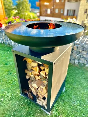 Ein für Gäste verfügbarer Grill in der Ferienwohnung