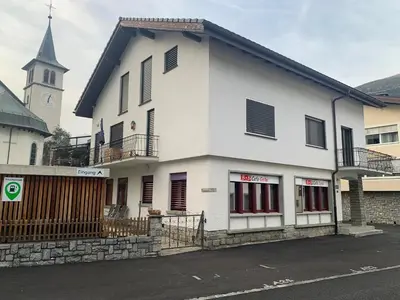 Das Gebäude in dem sich das Bed & Breakfast befindet