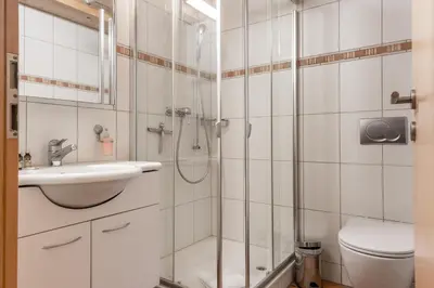 Ein Badezimmer in der Unterkunft Chalet Eiger View - GRIWA RENT