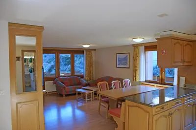 Küche/Küchenzeile in der Unterkunft Apartments Zermatt Paradies