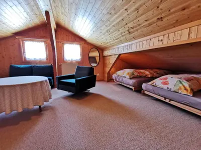 Ein Bett oder Betten in einem Zimmer der Unterkunft CHALET HÜTTLE - authentisch, ruhig, mitten im grün