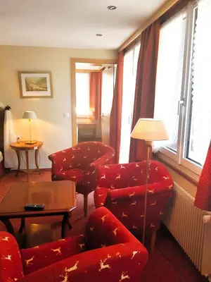 Ein Sitzbereich in der Unterkunft Self-Service Guesthouse Berggeist