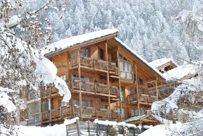 Haus Sunrise im Winter