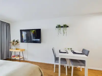 TV/Unterhaltungsangebot in der Unterkunft Enjoy the View Apartment Close to Zermatt with Parking