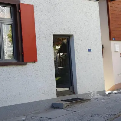 Das Gebäude in dem sich die Ferienwohnung befindet