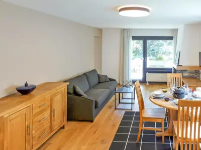 Ein Sitzbereich in der Unterkunft Apartment Résidence La Fenière 03 by Interhome