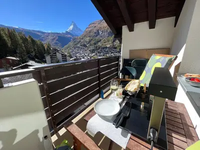 Ein allgemeiner Bergblick oder ein Berglick von der Ferienwohnung aus