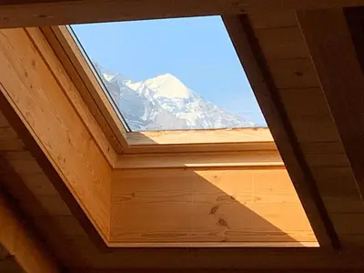 Ein allgemeiner Bergblick oder ein Berglick von der Ferienwohnung aus