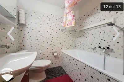 Ein Badezimmer in der Unterkunft La Remointze