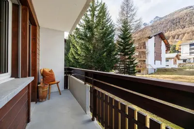 Ein allgemeiner Bergblick oder ein Berglick von der Ferienwohnung aus