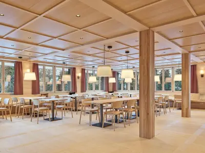 Ein Restaurant oder anderes Speiselokal in der Unterkunft Bergwelten Salwideli