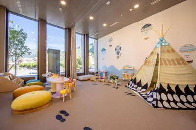 Ein Sitzbereich in der Unterkunft SWISSPEAK Resorts by Pierre & Vacances Premium Meiringen