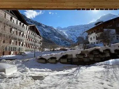 Ein allgemeiner Bergblick oder ein Berglick von der Ferienwohnung aus