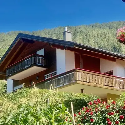 Chalet Kristall 4 1/2 Zimmer-Maisonetten-Haus