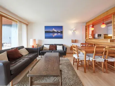 Ein Sitzbereich in der Unterkunft Apartment Blava 108 by Interhome