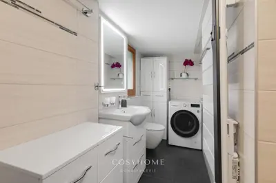 Ein Badezimmer in der Unterkunft Les Antilles l Bucolique l By CosyHome