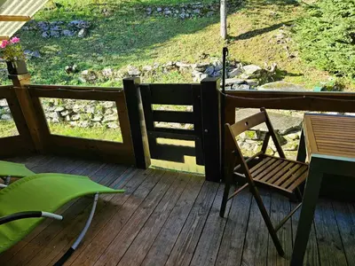 Ein Balkon oder eine Terrasse in der Unterkunft Gemütliche FeWo mit Sauna inmitten der Berge