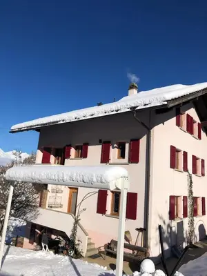 Das Gebäude in dem sich die Ferienwohnung befindet