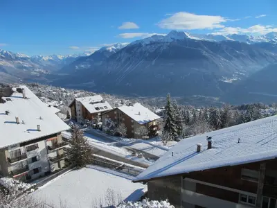 Logement avec vue époustouflante sur les montagnes im Winter