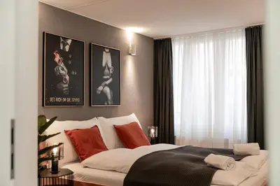 Ein Bett oder Betten in einem Zimmer der Unterkunft Spirit Apartments - Suite #2 - Zentral - Parkplatz