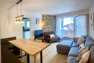 Ein Sitzbereich in der Unterkunft Best views and location in Leukerbad!