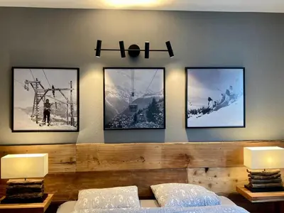 Ein Bett oder Betten in einem Zimmer der Unterkunft Best views and location in Leukerbad!