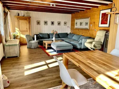 Ein Sitzbereich in der Unterkunft Chalet an sonniger aussichtsreicher Lage