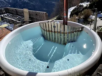 Ein allgemeiner Bergblick oder ein Berglick von der Ferienwohnung aus