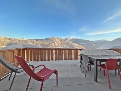Ein allgemeiner Bergblick oder ein Berglick von der Ferienwohnung aus