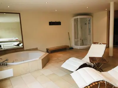 Ein Badezimmer in der Unterkunft Apartment Evelyne by Interhome
