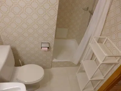 Ein Badezimmer in der Unterkunft Apartment Résidence Maze B 10 by Interhome